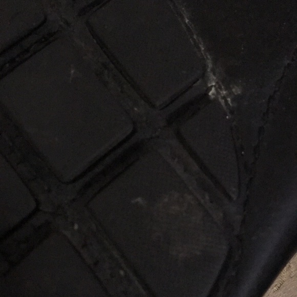 Authentic used LV men leather shoes - Picture 8 of 12